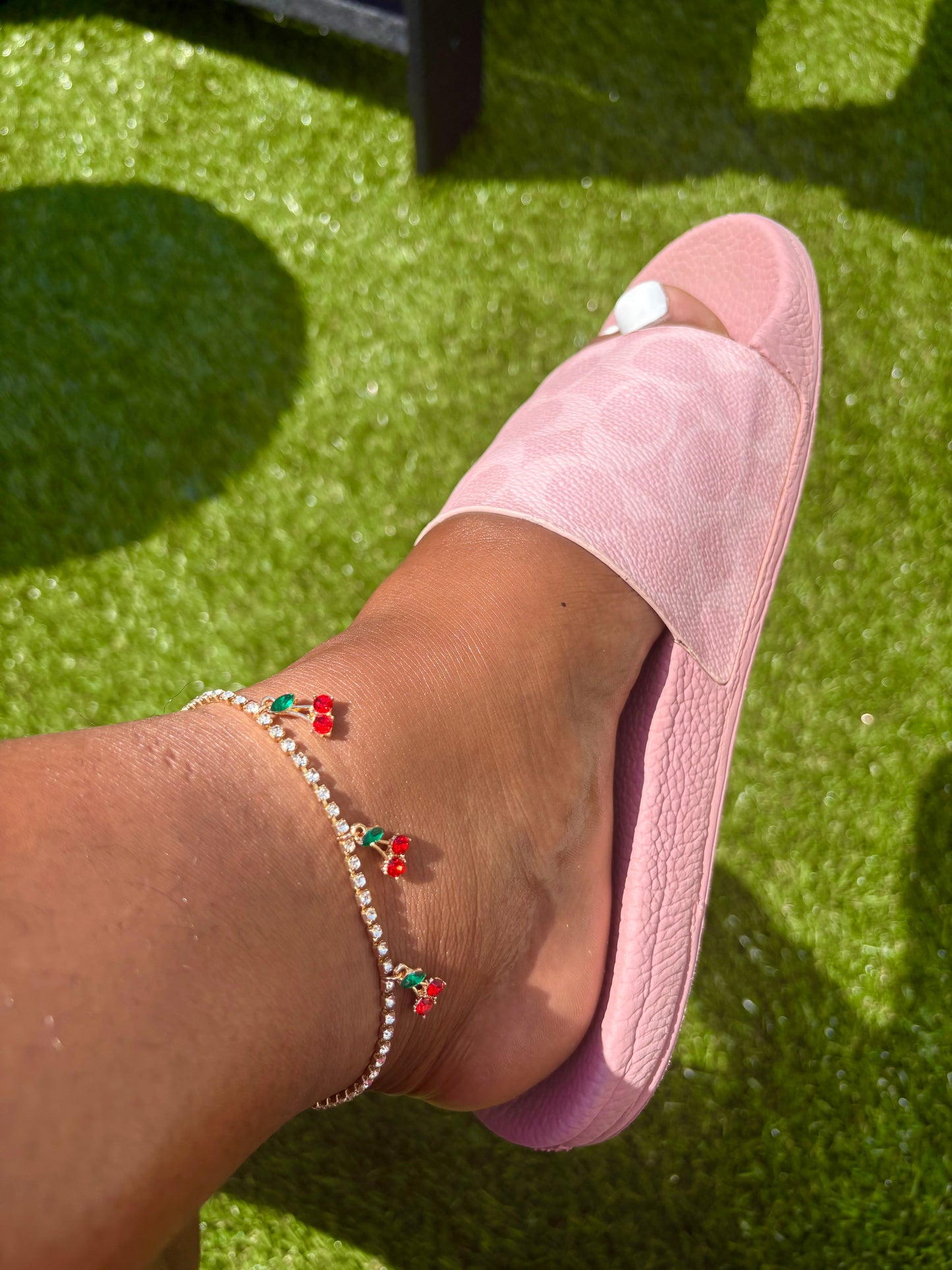 🎁 Cherry tennis Anklet (100% off)