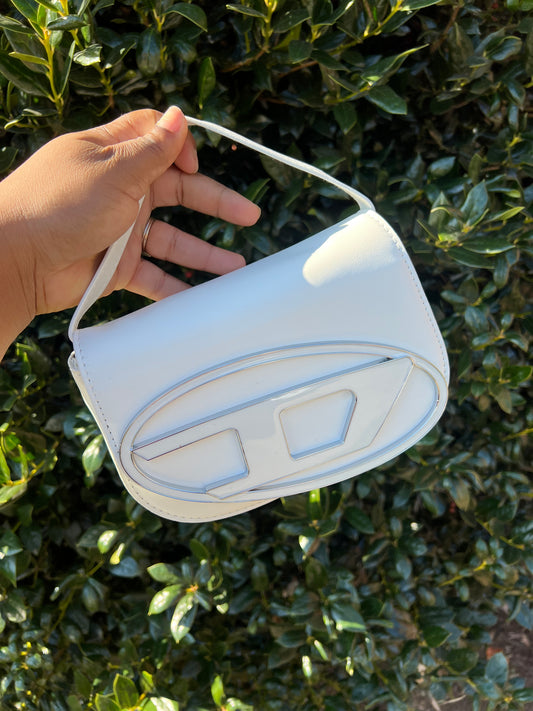 White D Handbag